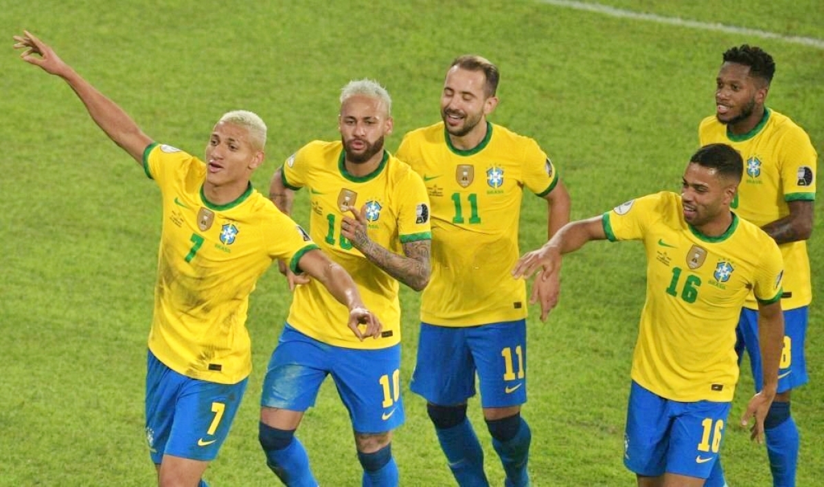 Richarlison chơi tương đối tốt ở ĐT Brazil (Ảnh: Getty).