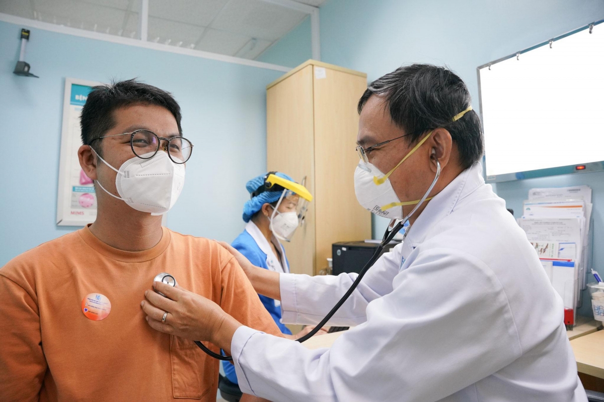 Bệnh nhân cần được bác sỹ khám và chỉ định khi sử dụng thuốc kháng sinh