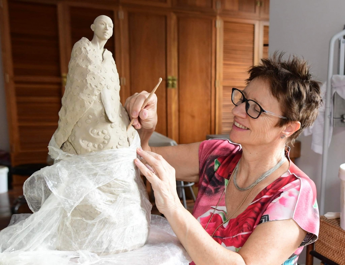 Nghệ sỹ gốm Petra de Vree