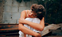 ân hận vì phản bội vợ trong lúc cô ấy đau khổ nhất hình 2
