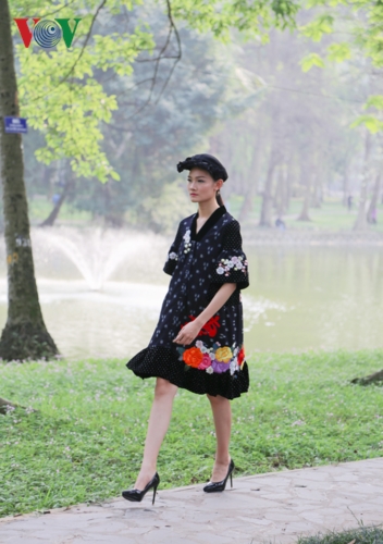 hong que do sac cung dan mau tai tuan le thoi trang viet nam 2019 hinh 12