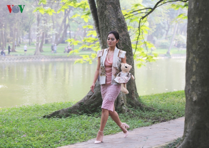 hong que do sac cung dan mau tai tuan le thoi trang viet nam 2019 hinh 14