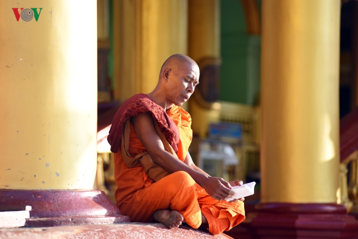 chua vang - ngoi chua phat giao linh thieng bac nhat myanmar hinh 15