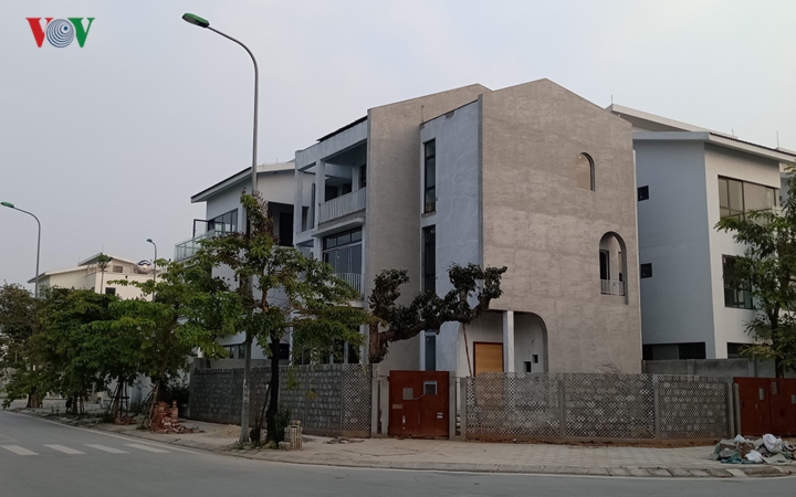 biet thu "khung" pha vo quy hoach khu do thi moi cua ha noi hinh 5
