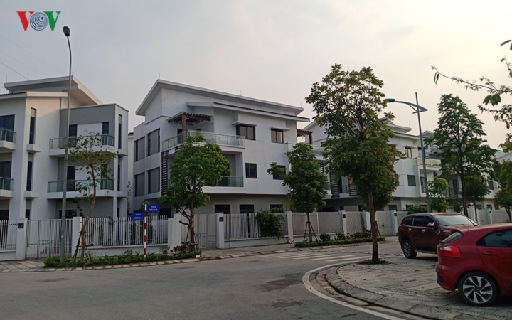 biet thu "khung" pha vo quy hoach khu do thi moi cua ha noi hinh 9