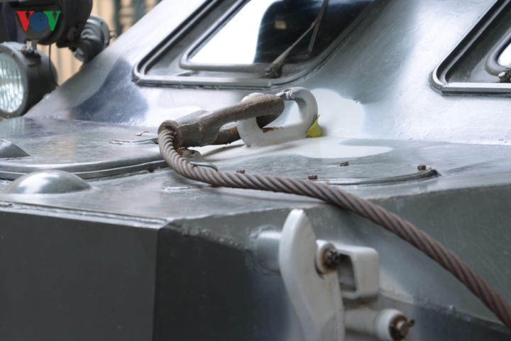 can canh xe thiet giap cho quan btr-60 trong bien che quan doi vn hinh 20