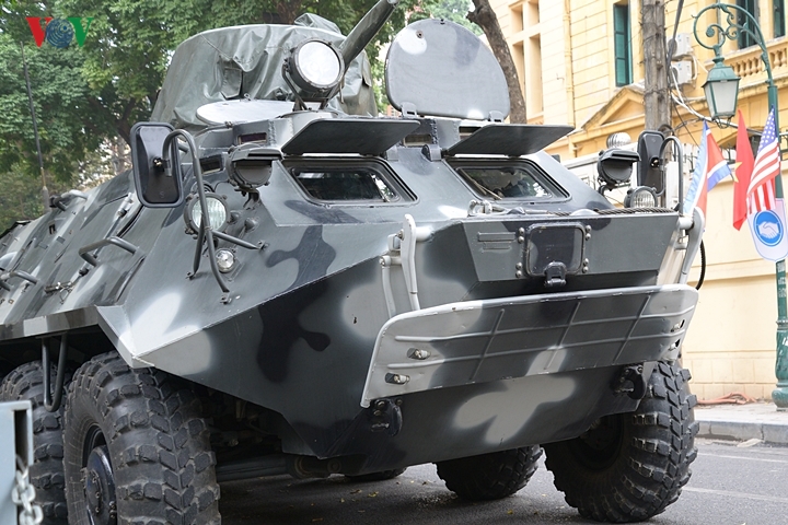 can canh xe thiet giap cho quan btr-60 trong bien che quan doi vn hinh 2