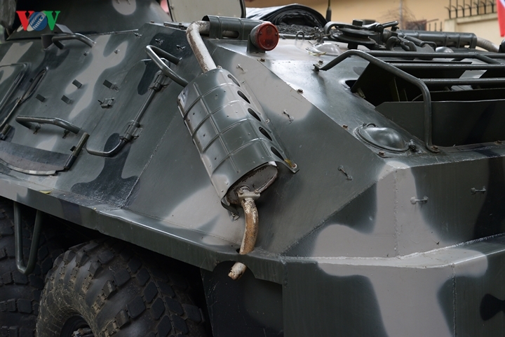 can canh xe thiet giap cho quan btr-60 trong bien che quan doi vn hinh 5