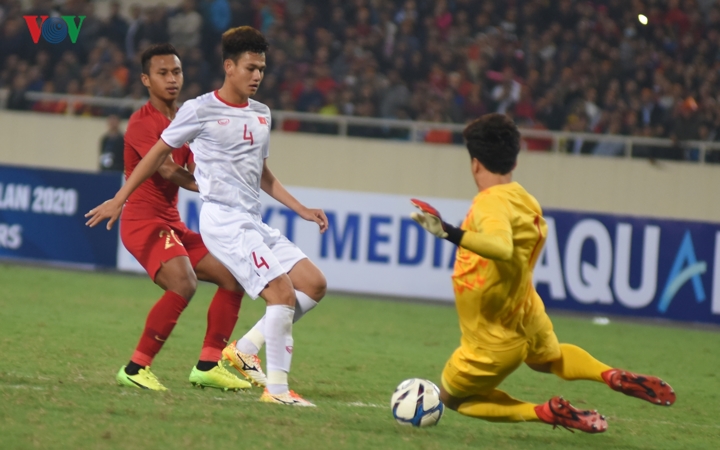 hanh dong kho do bui tien dung o tran u23 viet nam 1-0 u23 indonesia hinh 8