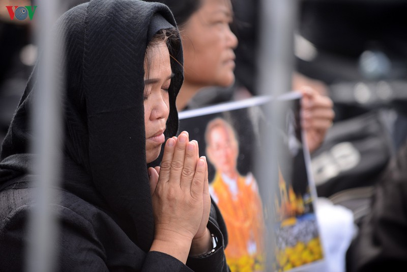anh: nguoi dan thai lan tien biet vua rama ix  hinh 3