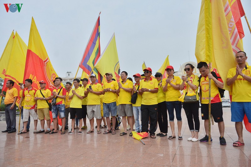 anh: cdv nam dinh xuong duong dieu hanh truoc tran nam dinh - hagl hinh 7