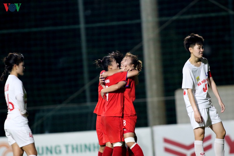 chum anh: ha noi lap hat-trick vo dich giai bong da u19 nu quoc gia hinh 4