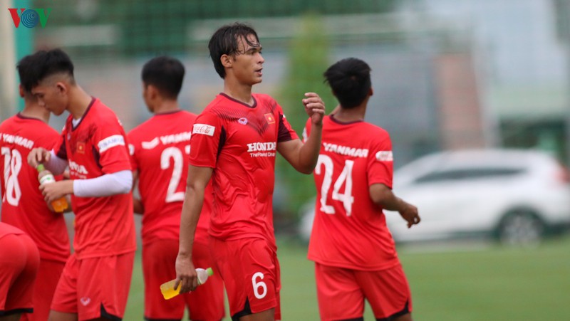 cau thu viet kieu noi bat trong ngay dau tap trung cua u22 viet nam  hinh 3