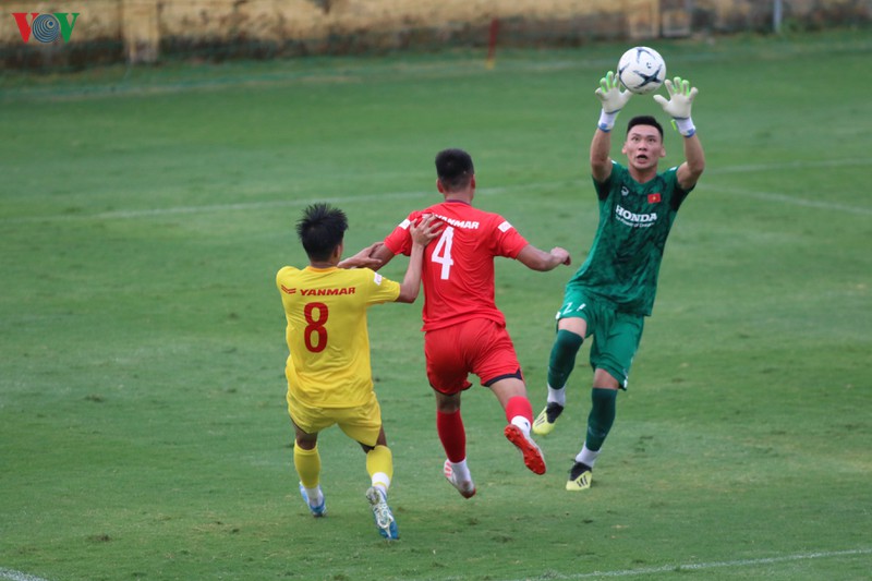 hlv park hang seo "nhan mat" vi nhieu cau thu u22 viet nam chan thuong hinh 9