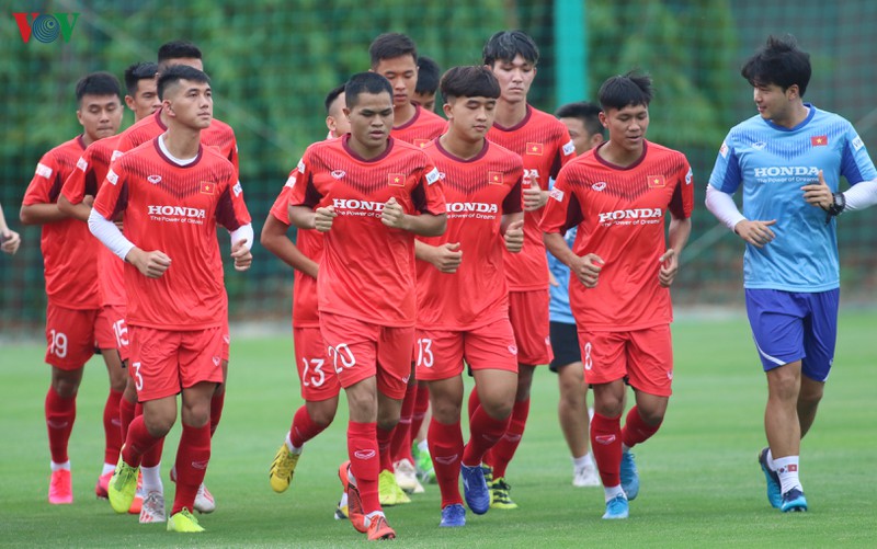 dan cau thu hagl the hien ra sao trong nhung ngay u22 viet nam tap trung? hinh 1