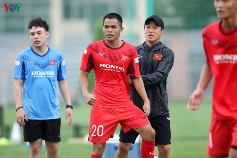 dan cau thu hagl the hien ra sao trong nhung ngay u22 viet nam tap trung? hinh 2