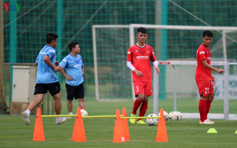 dan cau thu hagl the hien ra sao trong nhung ngay u22 viet nam tap trung? hinh 5