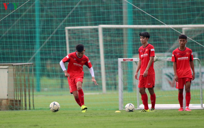 dan cau thu hagl the hien ra sao trong nhung ngay u22 viet nam tap trung? hinh 7