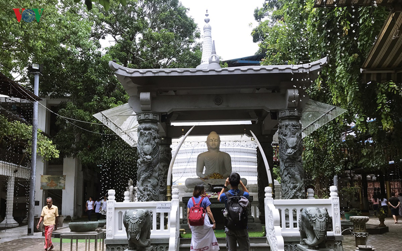 chiem nguong ngoi chua 120 nam tuoi o thu do colombo, sri lanka hinh 2