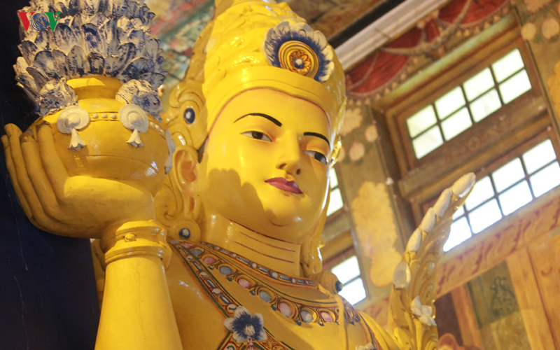 chiem nguong ngoi chua 120 nam tuoi o thu do colombo, sri lanka hinh 9