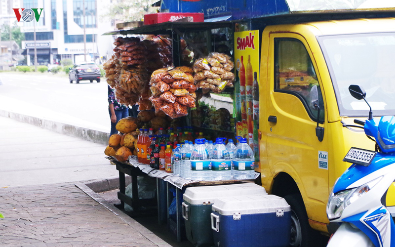 colombo tro lai voi ve binh yen von co sau vu khung bo kinh hoang hinh 21