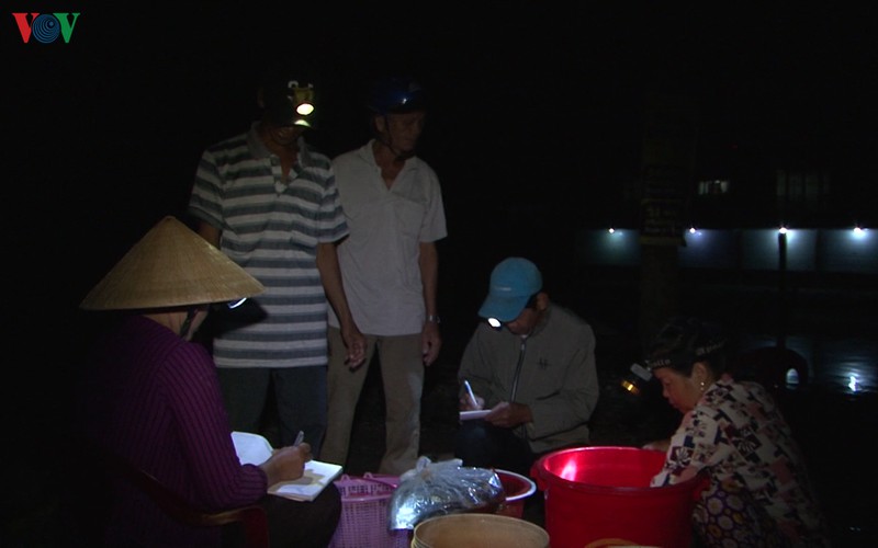 ngu dan dbscl dieu dung vi "ron ca mat mua" hinh 1