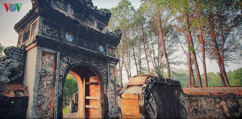 mot som tai lang kien thai vuong hinh 4
