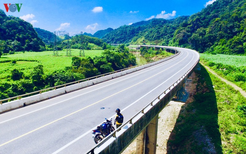 kinh nghiem check-in cua chang phuot thu 2 lan di xuyen viet bang xe may hinh 5
