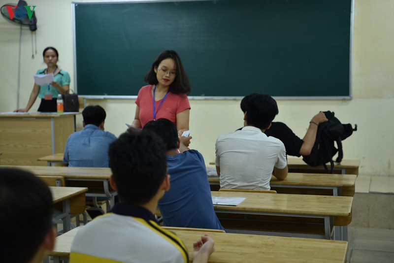 gan 89.000 thi sinh nghe pho bien quy che thi vao lop 10 tai ha noi hinh 12