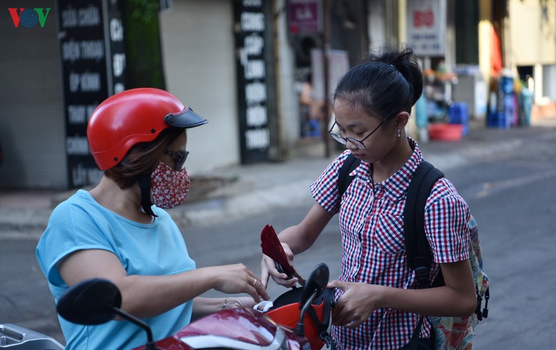 nhung cai om gui gam ngan loi dong vien con thi tot vao lop 10 hinh 5