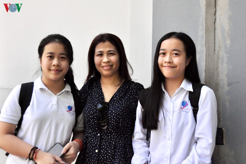 thi sinh ha noi ho hoi vi lam tot de thi ngu van lop 10 thpt hinh 3