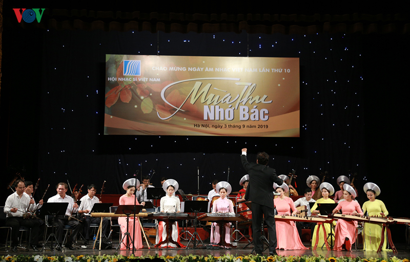 hoa nhac dac biet "mua thu nho bac" mung ngay am nhac viet nam hinh 3