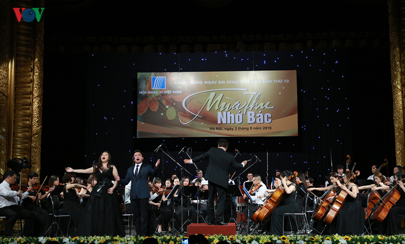 hoa nhac dac biet "mua thu nho bac" mung ngay am nhac viet nam hinh 14