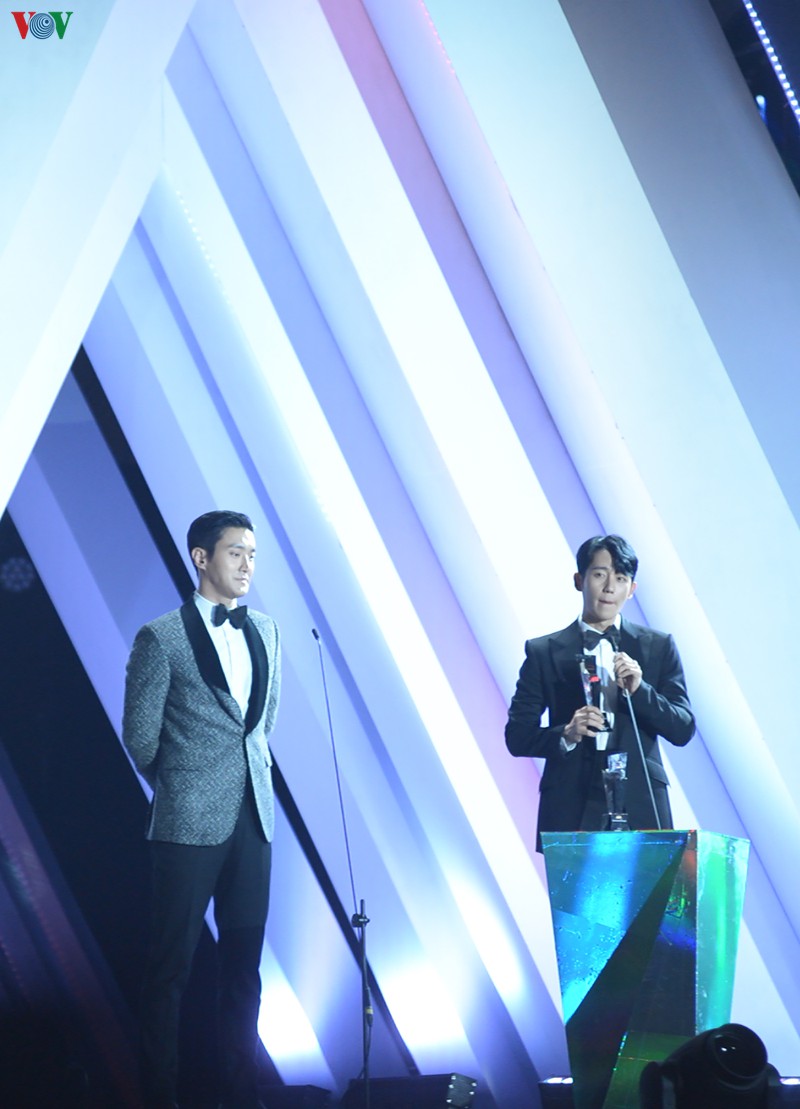 ket qua aaa 2019 gay sot: twice, seventeen, got7 gianh giai cao nhat hinh 7