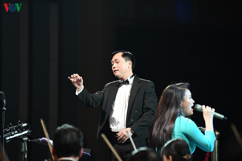 chuong trinh "duoi la quan ky" tri an nhac si quan doi doan nho hinh 20