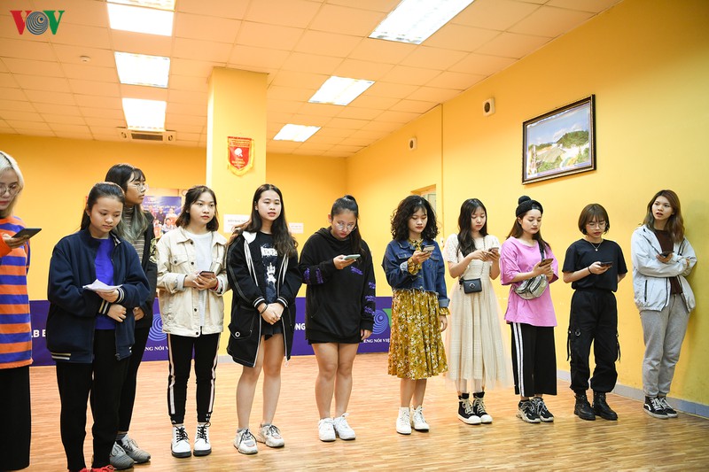 hlv han dan dung hit cua bts cho dan thi sinh vov's k-pop contest 2019 hinh 7