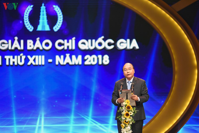 toan canh le trao giai bao chi quoc gia lan thu 13 - nam 2018 hinh 4