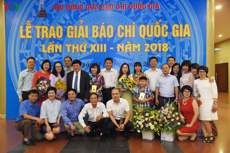toan canh le trao giai bao chi quoc gia lan thu 13 - nam 2018 hinh 15