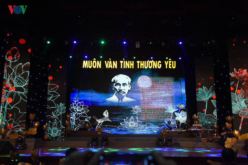hinh anh tong duyet chuong trinh dac biet "muon van tinh thuong yeu" hinh 1