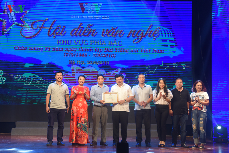 tung bung lien hoan van nghe quan chung vov khu vuc phia bac nam 2019 hinh 35