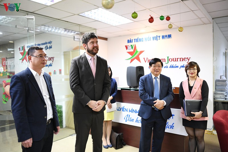 hinh anh: tong giam doc vov tiep truong dai dien unesco tai viet nam hinh 14
