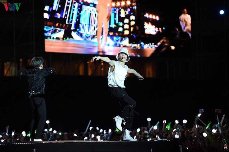 hang nghin nguoi ham mo doi mua xem dai nhac hoi k-pop super concert hinh 10