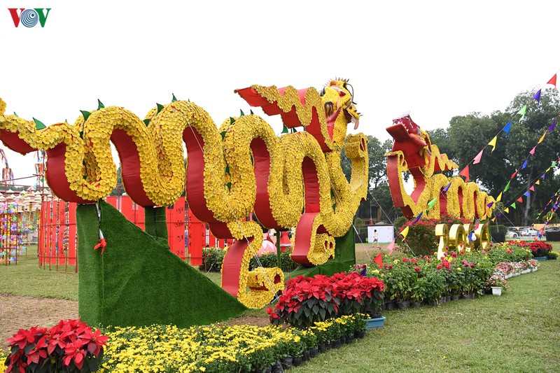 trai nghiem khong gian tet viet o hoang thanh thang long hinh 2