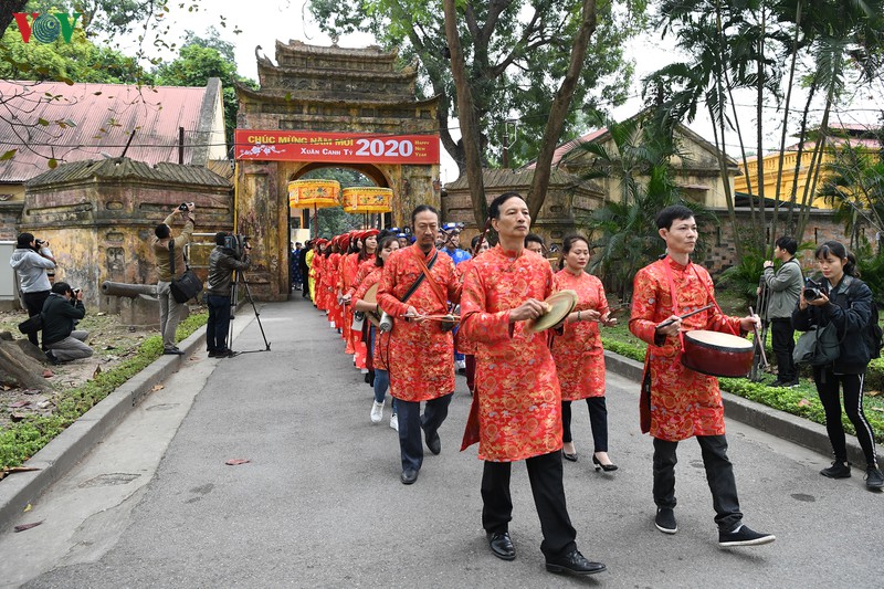 tai hien nghi le cung ong cong ong tao o hoang thanh thang long hinh 5