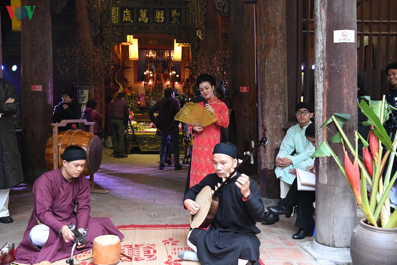 ron rang don xuan canh ty trong long pho co ha noi  hinh 14