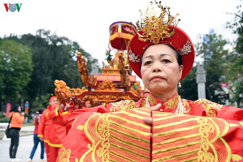 hang ngan nguoi du le khai hoi go dong da xuan canh ty 2020 hinh 1