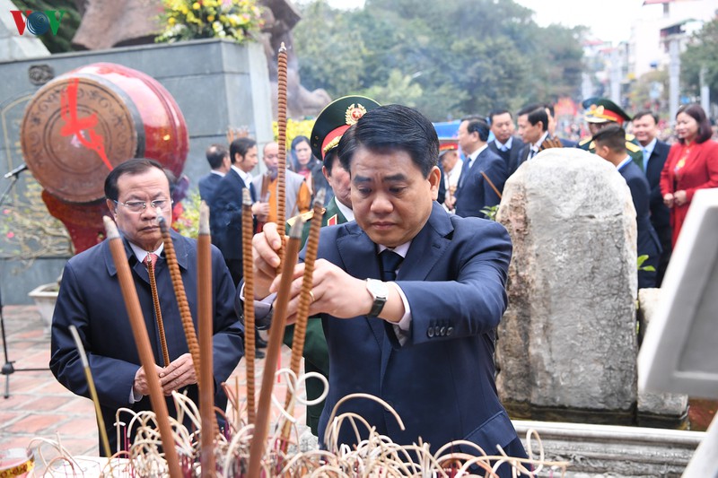hang ngan nguoi du le khai hoi go dong da xuan canh ty 2020 hinh 5