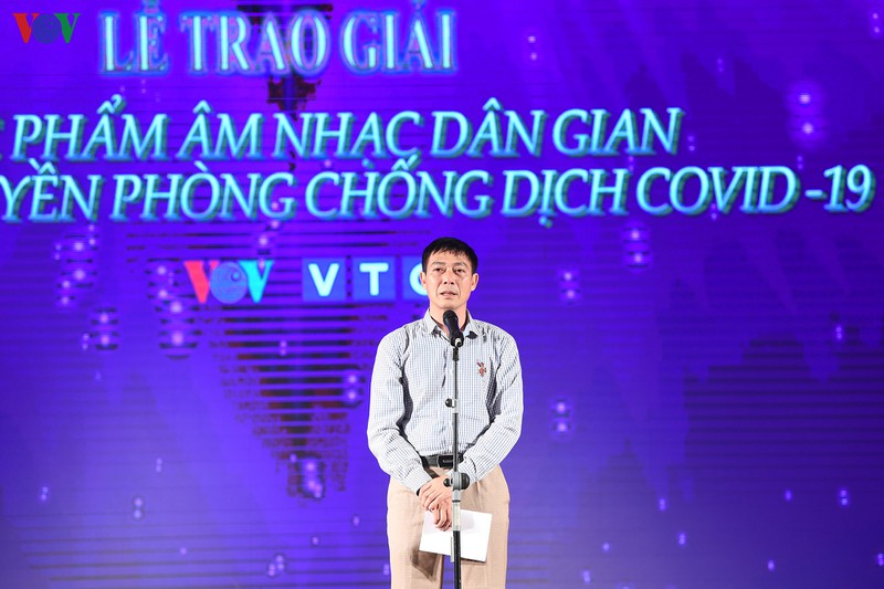 trao giai tac pham am nhac dan gian tuyen truyen dich covid-19 hinh 2