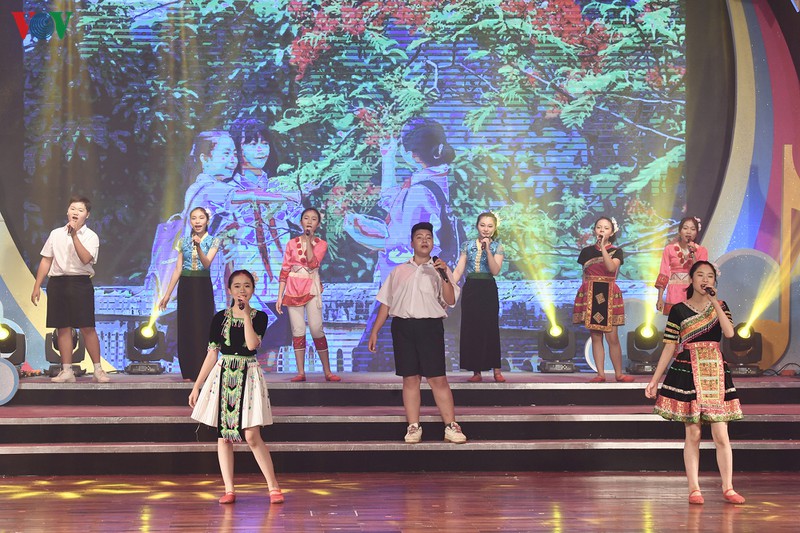 hinh anh dem cong dien va trao giai lien hoan giai dieu son ca 2020 hinh 29