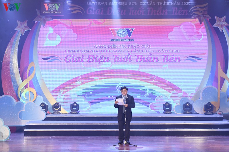 hinh anh dem cong dien va trao giai lien hoan giai dieu son ca 2020 hinh 4